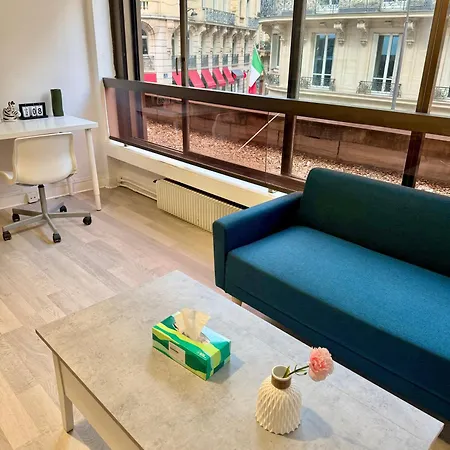 Le Berri Chic Studio-steps From Champs-élysées
