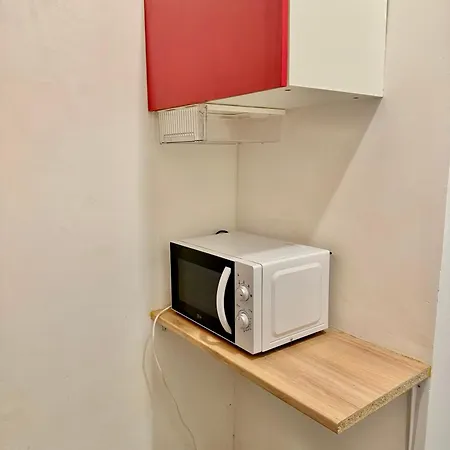 Le Berri Chic Studio-steps From Champs-elysees Διαμέρισμα *