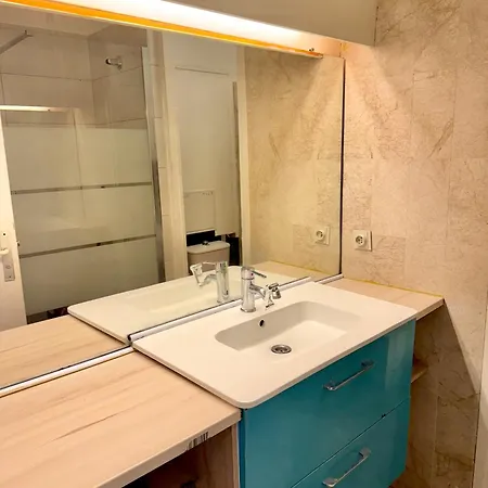 Le Berri Chic Studio-steps From Champs-élysées