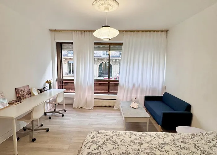 Διαμέρισμα Le Berri Chic Studio-steps From Champs-elysees Παρίσι